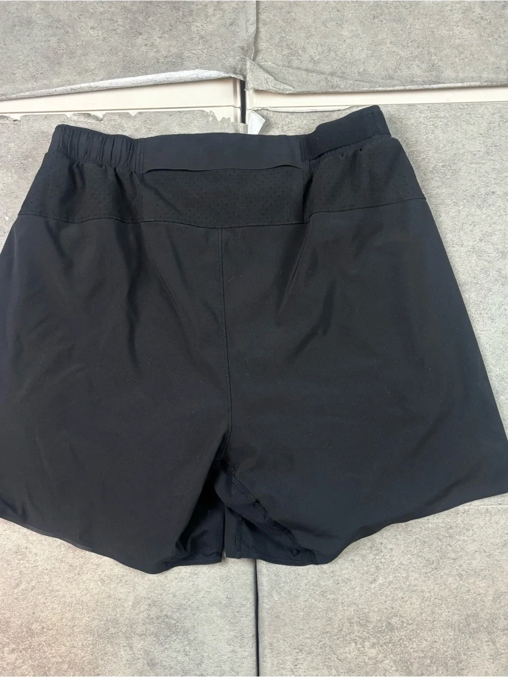 Lululemon Surge Short 6" Lined Drawstring Black Medium M7A99S - Picture 4 of 10